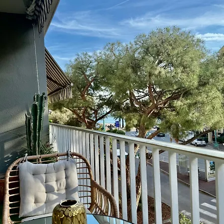 Le Soleil Tropezien, Somptueux 2 Pieces Renove, Terrasse, Centre, Vue Mer, *