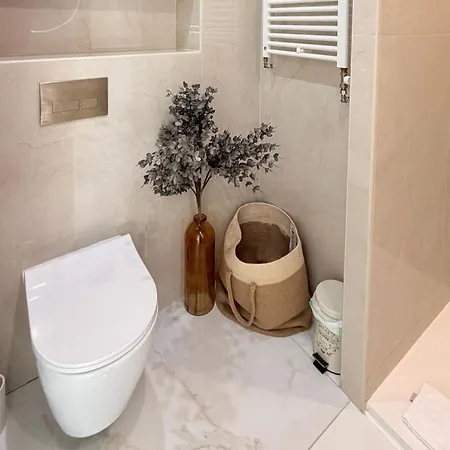 Appartement Le Soleil Tropezien, Somptueux 2 Pièces, Vue Mer, Terrasse Menton